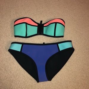 Triangl strapless bikini